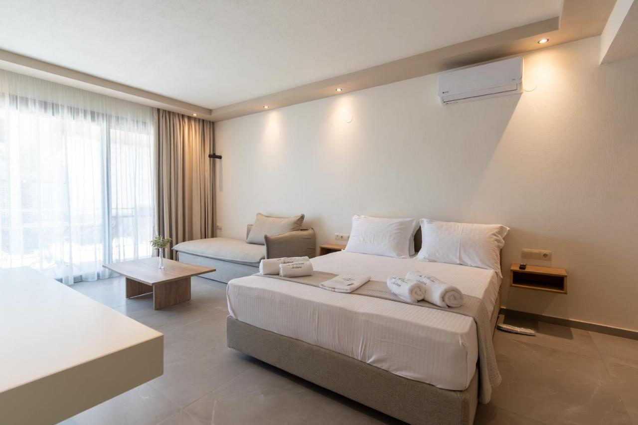 La Boheme Suites Скала Потамияс Екстериор снимка